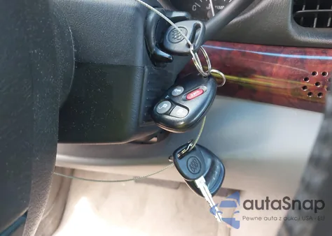 2004 Buick Lesabre Limited z USA, uszkodzony, nr VIN 1G4HR54K84U104716